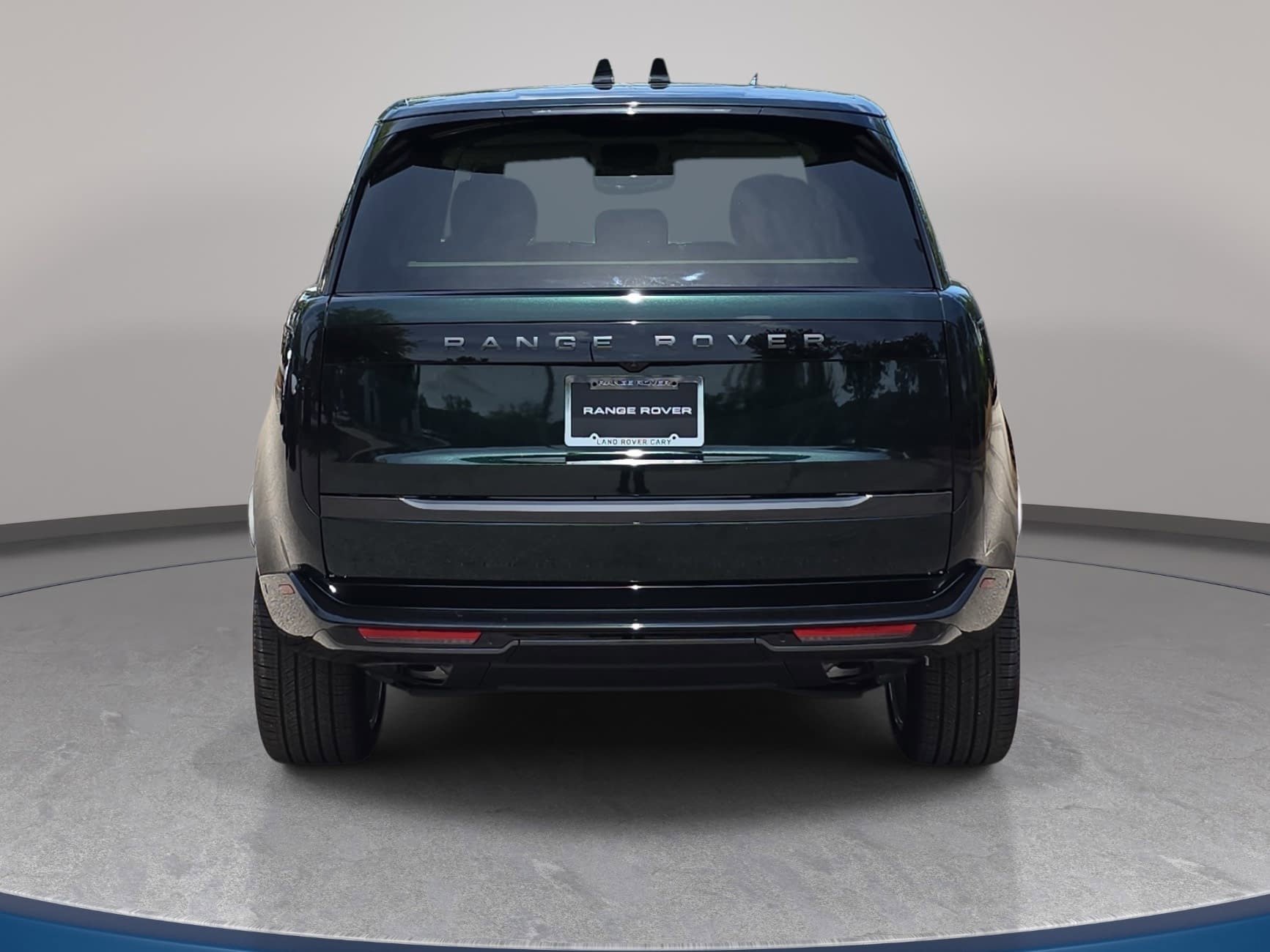 New 2026 Land Rover Range Rover Long Wheelbase SE AWD/4WD image 6