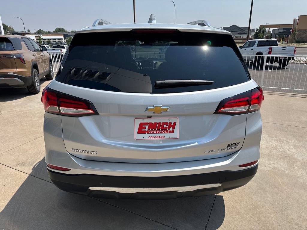 Used 2022 Chevrolet Equinox Premier AWD/4WD image 4