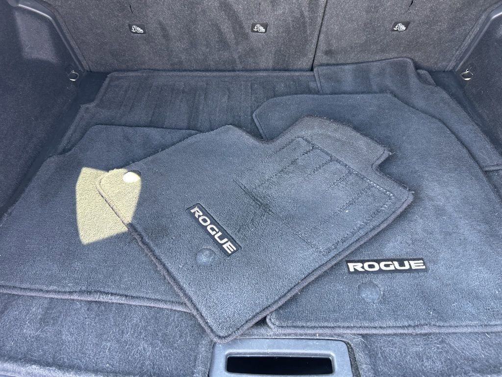 Certified 2021 Nissan Rogue SV image 28