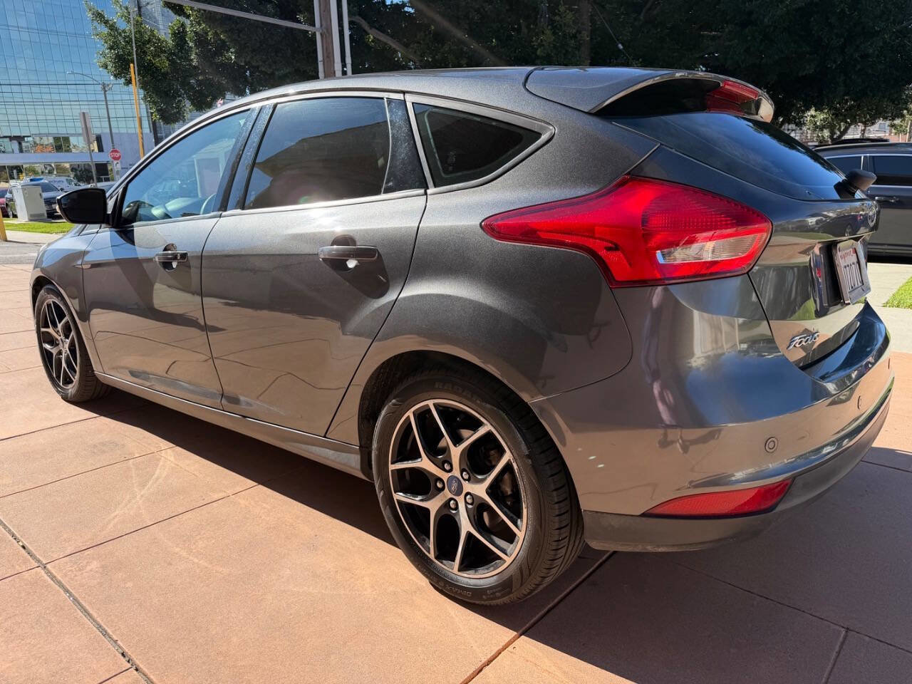 Used 2018 Ford Focus SEL image 3