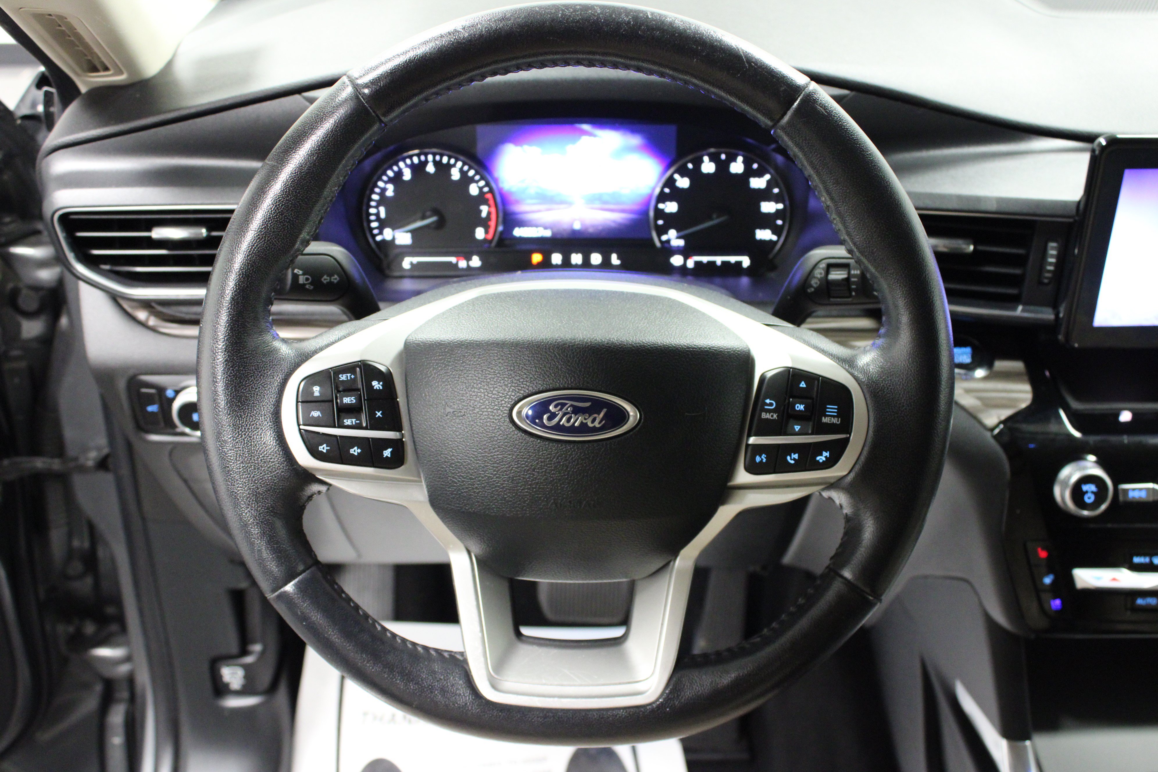 Used 2023 Ford Explorer Limited w/ Equipment Group 301A RWD image 18