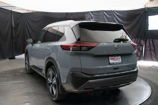 Used 2023 Nissan Rogue SL w/ SL Premium Package image 10