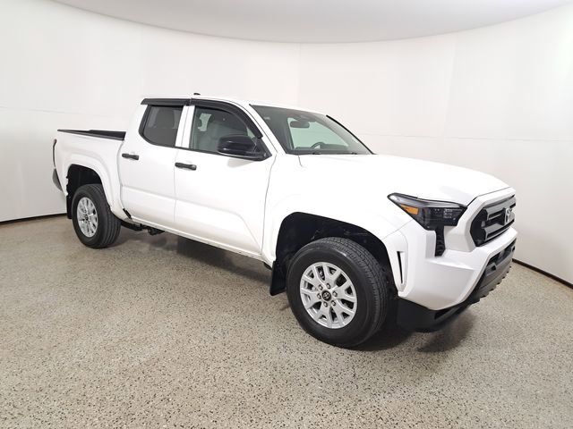 Used 2025 Toyota Tacoma SR image 4