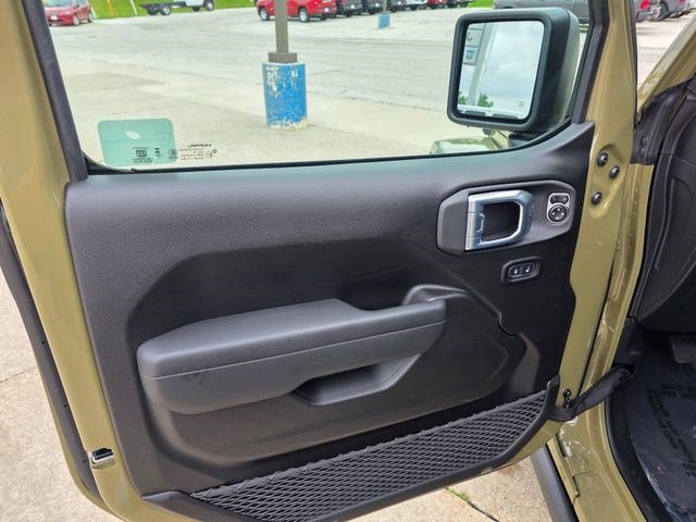 New 2026 Jeep Gladiator Sport AWD/4WD image 20