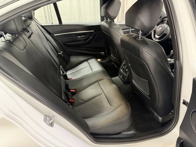 Used 2018 BMW 330i xDrive Sedan image 8