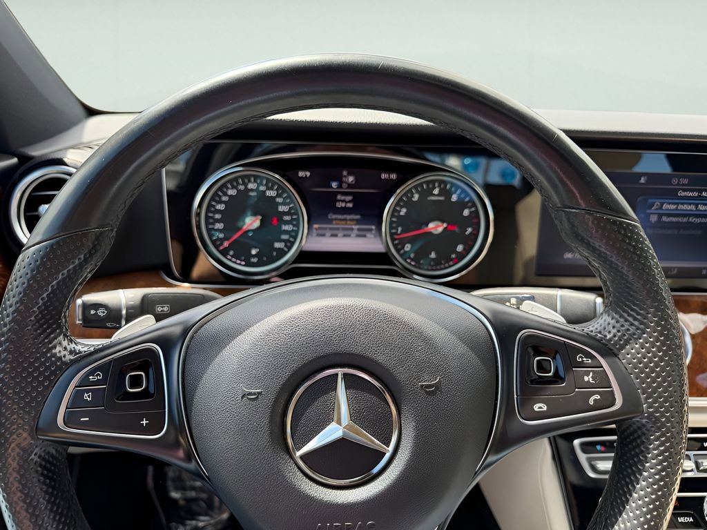 Used 2017 Mercedes-Benz E 300 4MATIC image 27