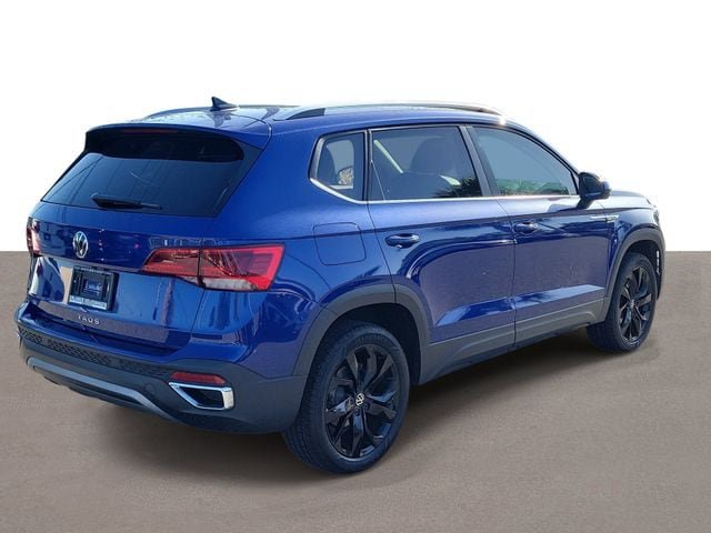 Certified 2024 Volkswagen Taos SE w/ Panoramic Sunroof Package FWD image 4