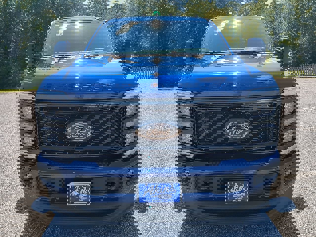 New 2026 Ford F250 Lariat w/ Black Appearance Package image 7