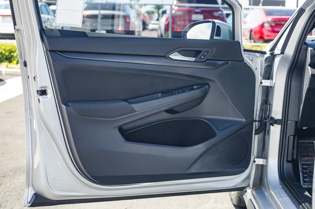 Used 2022 Volkswagen GTI SE image 22