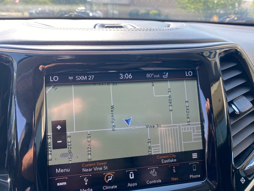 Used 2019 Jeep Cherokee Overland w/ Technology Group image 13