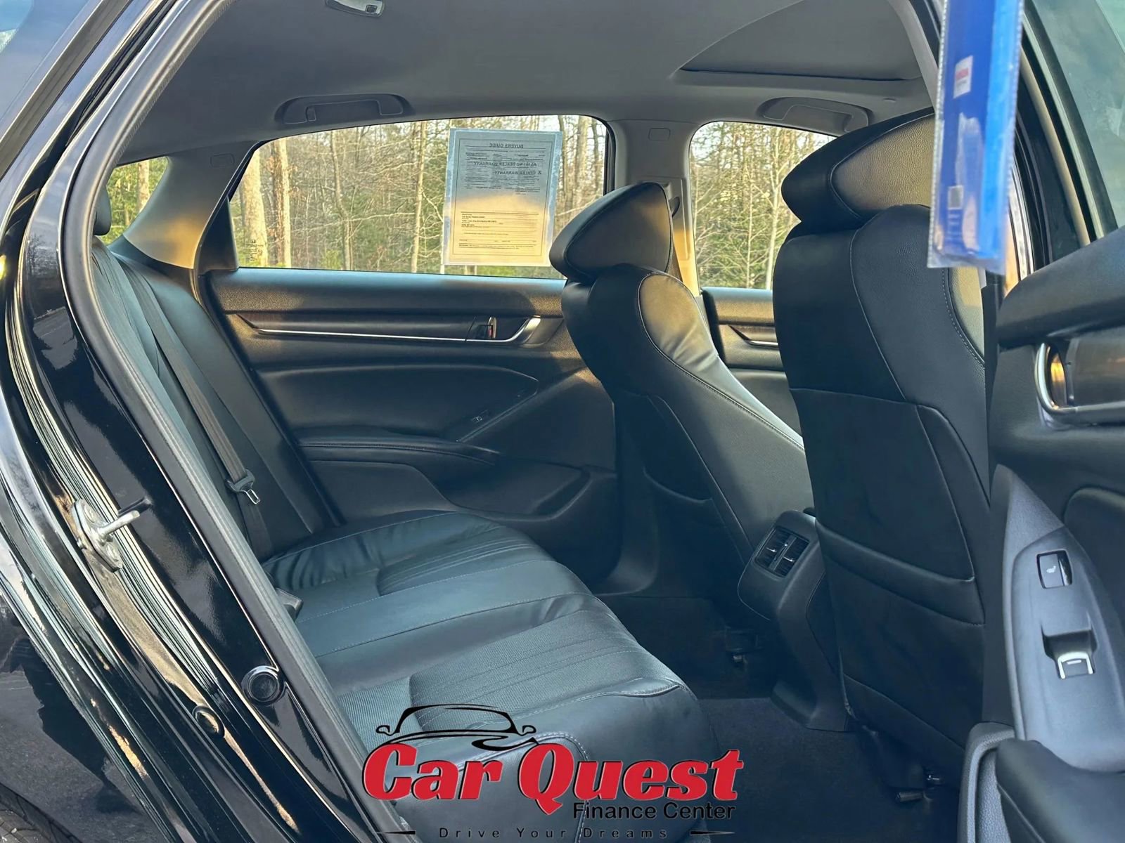 Used 2018 Honda Accord Touring image 17