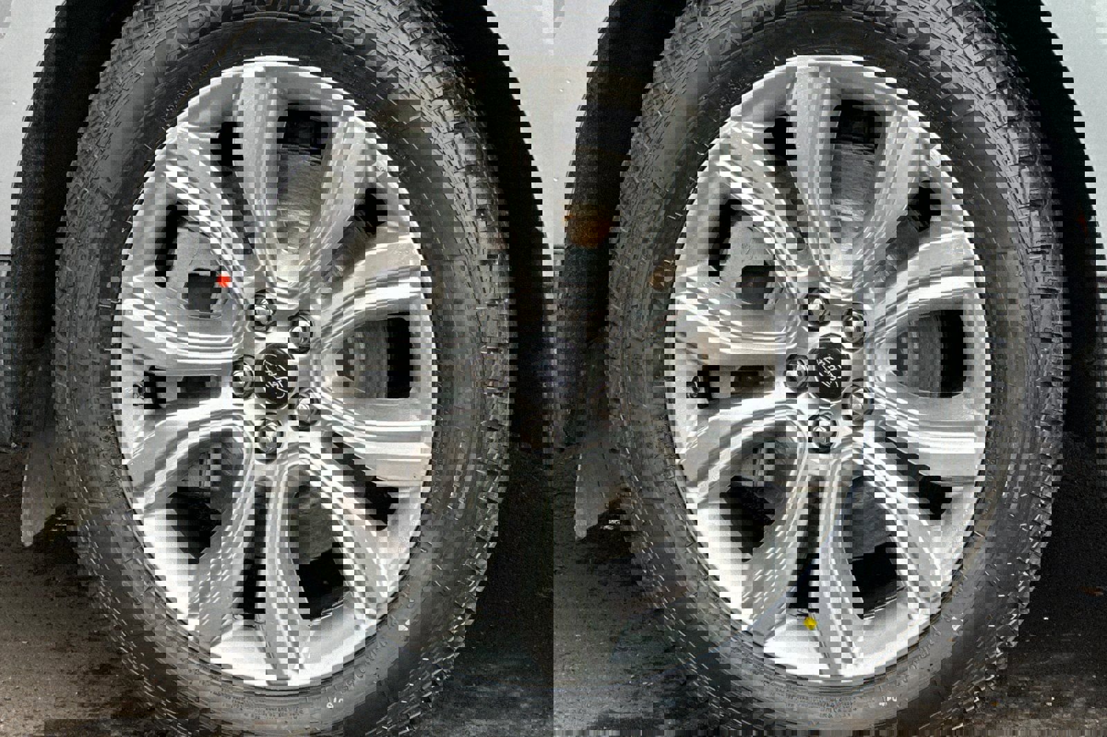 Used 2024 Ford Edge Titanium image 33