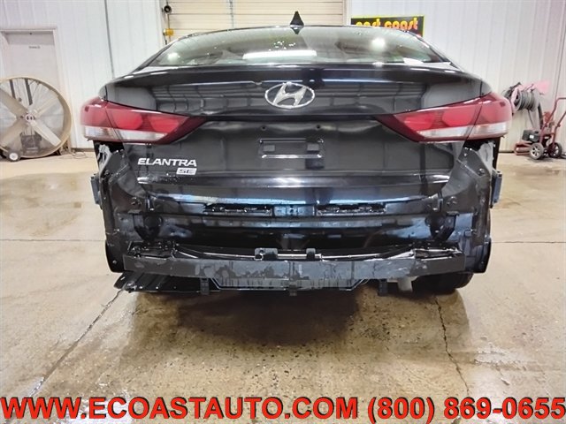 Used 2017 Hyundai Elantra SE FWD image 18