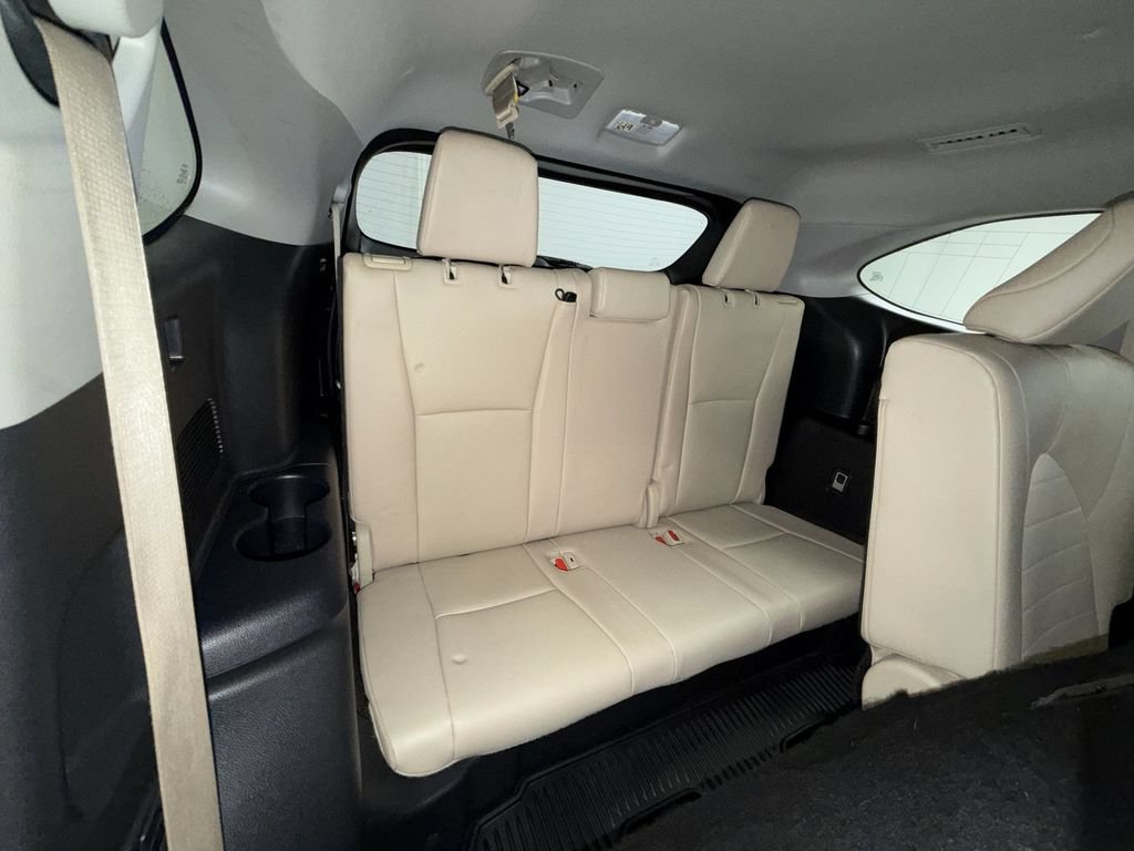 Used 2023 Toyota Highlander XLE AWD/4WD image 11