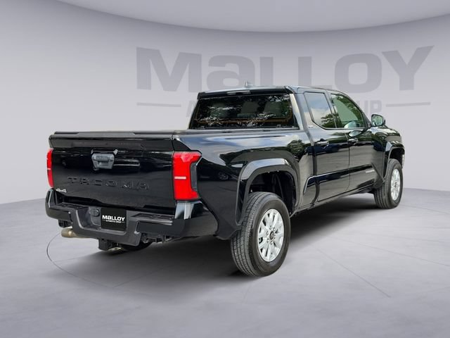 Used 2025 Toyota Tacoma SR5 AWD/4WD image 5