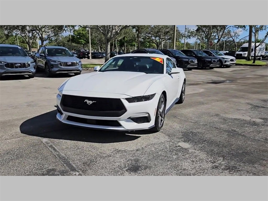 Used 2025 Ford Mustang Coupe image 41