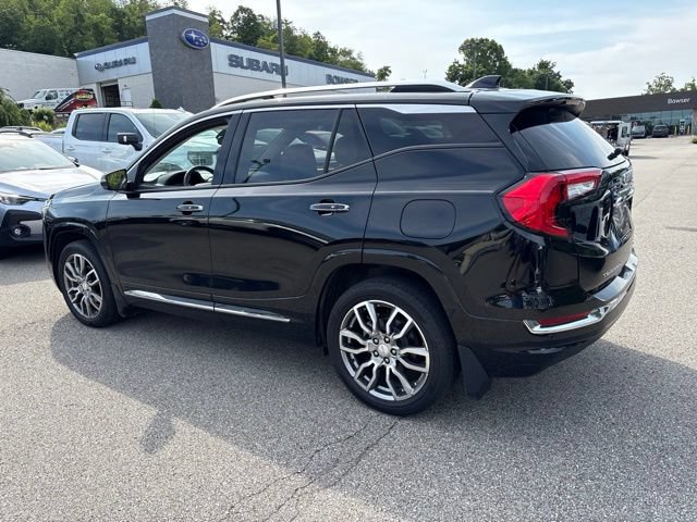 Used 2023 GMC Terrain Denali AWD/4WD image 3