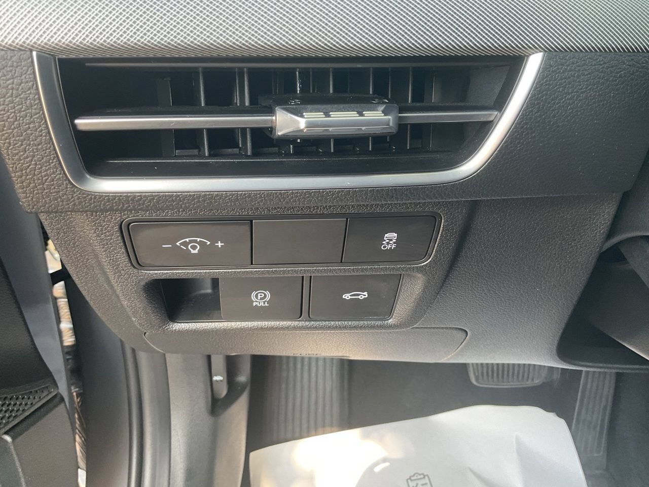 Used 2025 Hyundai Sonata SEL FWD image 19