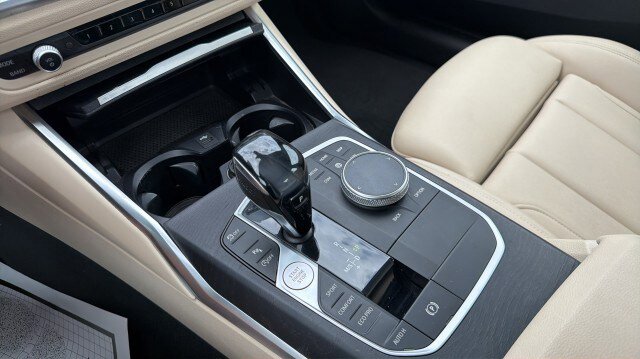 Used 2021 BMW 330i Sedan w/ Driving Assistance Package RWD image 22