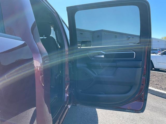 Used 2025 RAM 1500 Big Horn AWD/4WD image 16