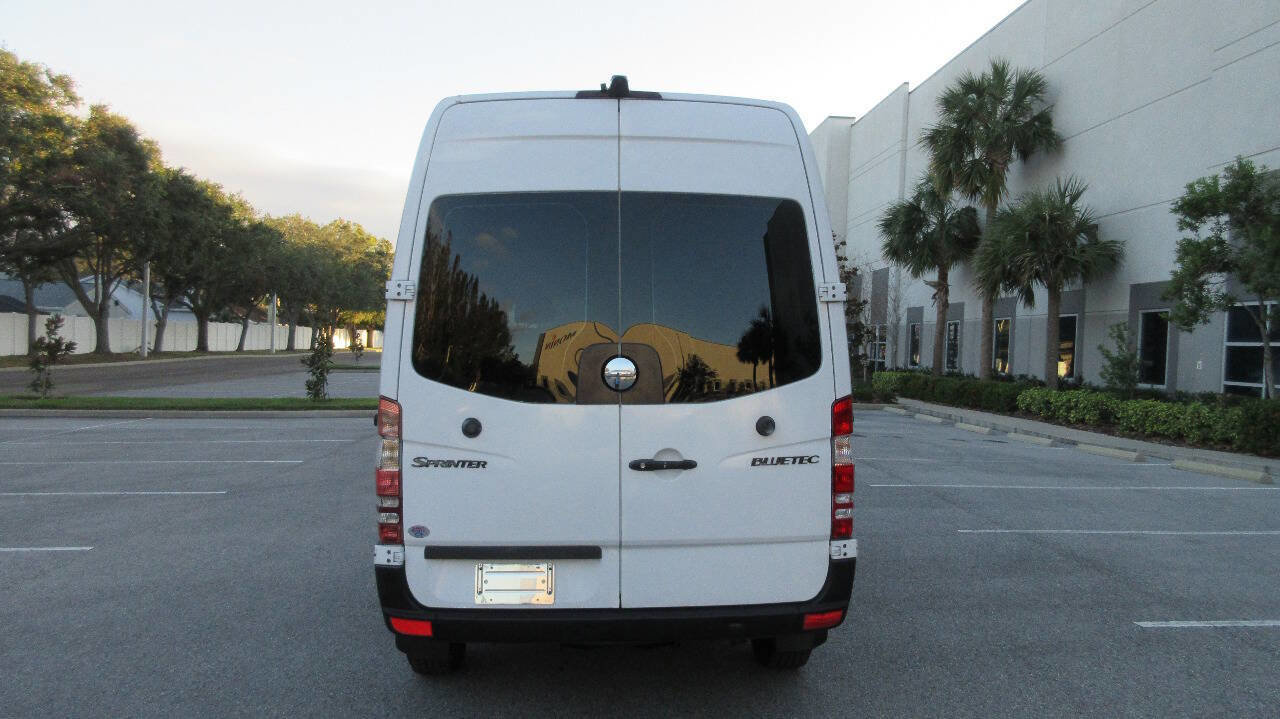 Used 2011 Freightliner Sprinter 2500 image 4