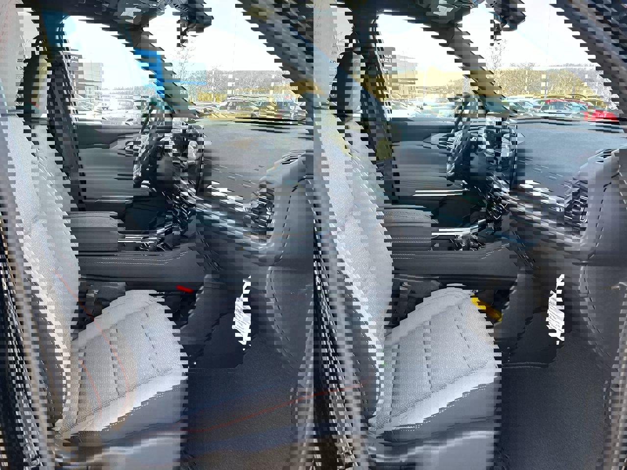 New 2026 Chevrolet Traverse LT image 13