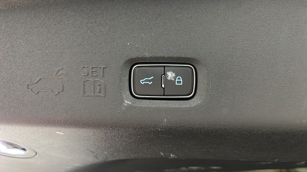 Used 2025 Ford Expedition Max Active AWD/4WD image 31