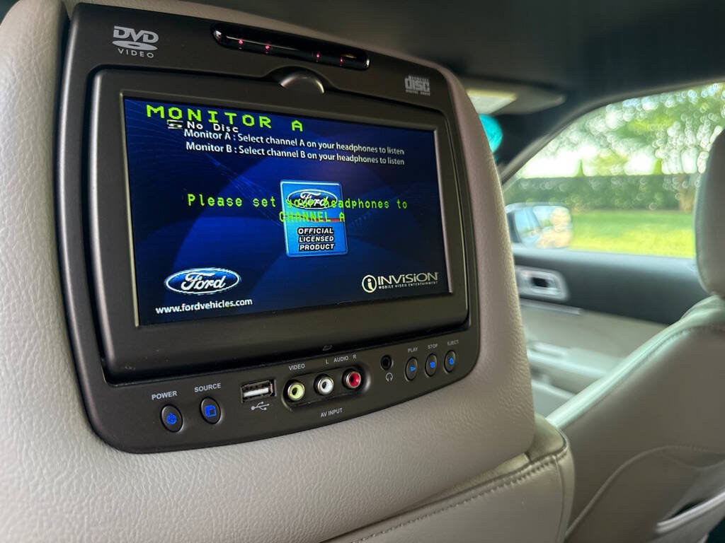 Used 2011 Ford Explorer XLT w/ 202A Rapid Spec Order Code AWD/4WD image 12