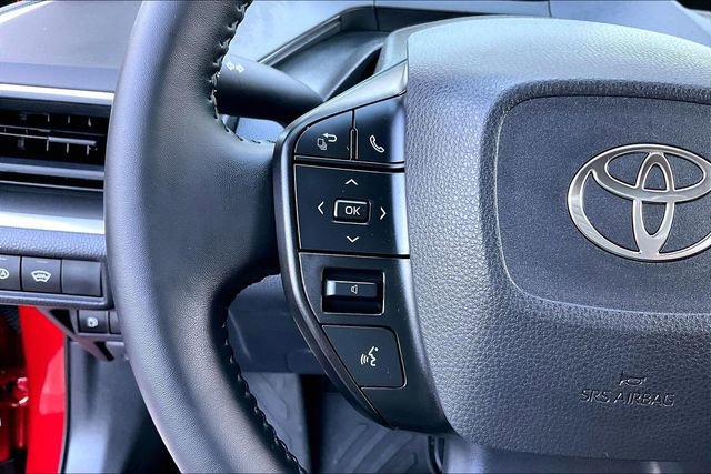 Used 2024 Toyota Prius LE FWD image 10