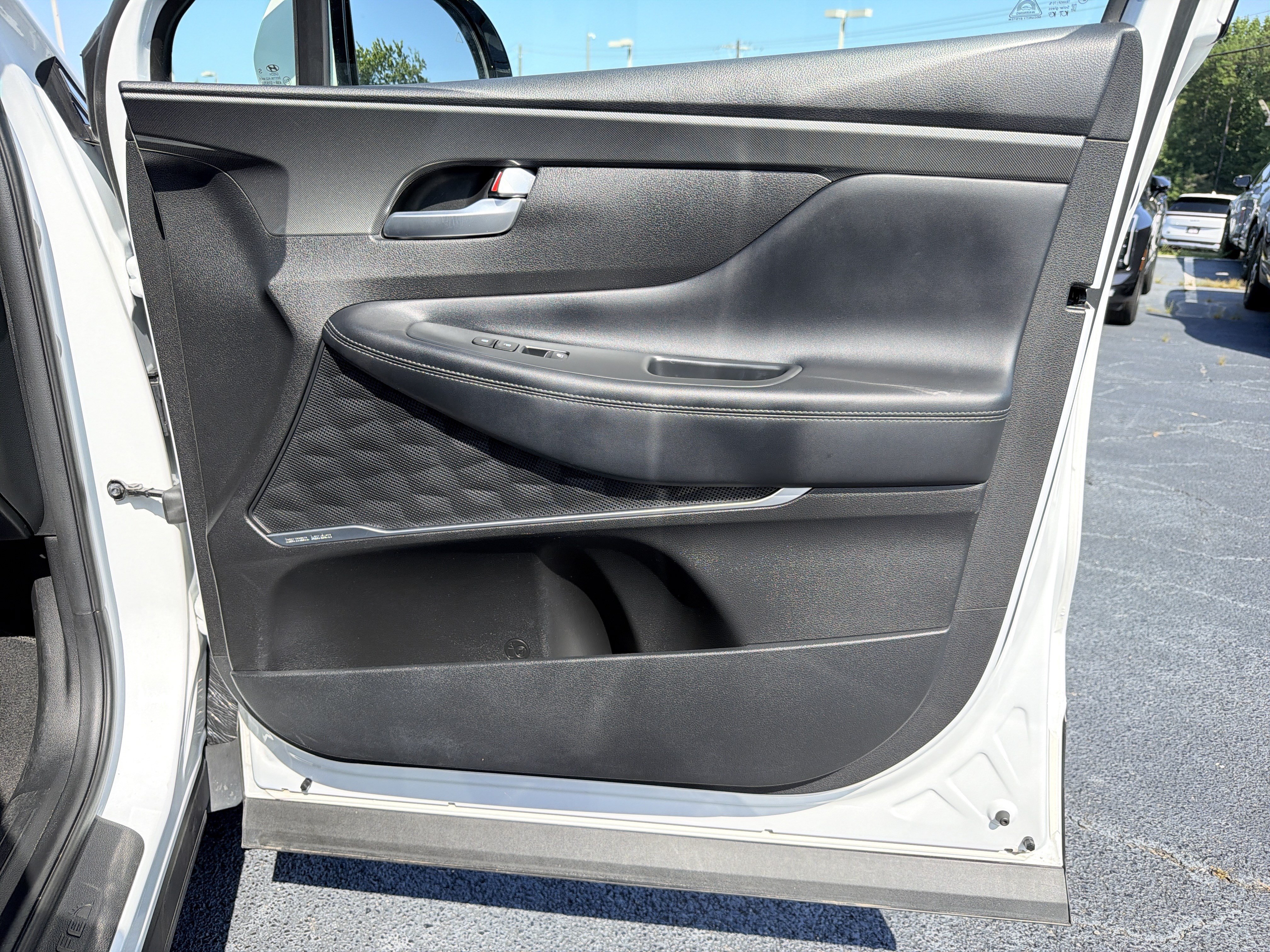 Used 2022 Hyundai Santa Fe Limited w/ Cargo Package FWD image 14