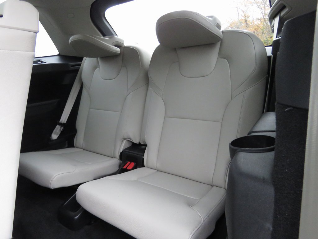 Used 2020 Volvo XC90 T6 Momentum w/ Protection Package image 23