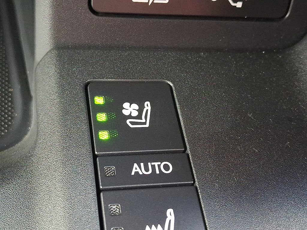 Used 2024 Lexus LX 600 F Sport image 16