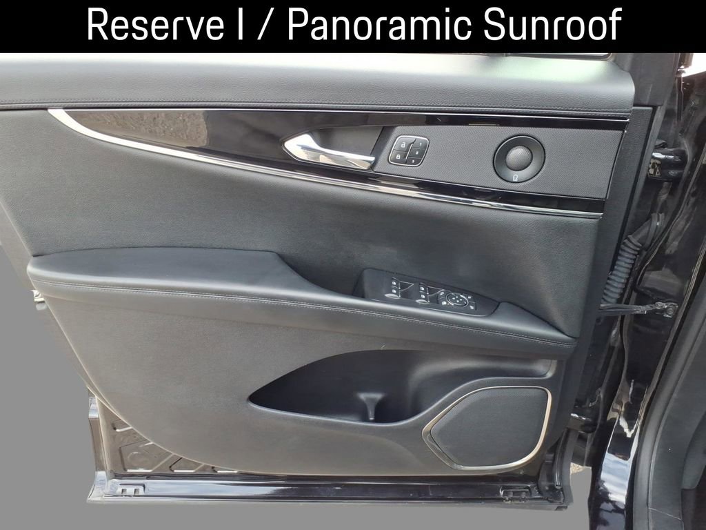 Certified 2022 Lincoln Nautilus Reserve w/ Equipment Group 201A image 16