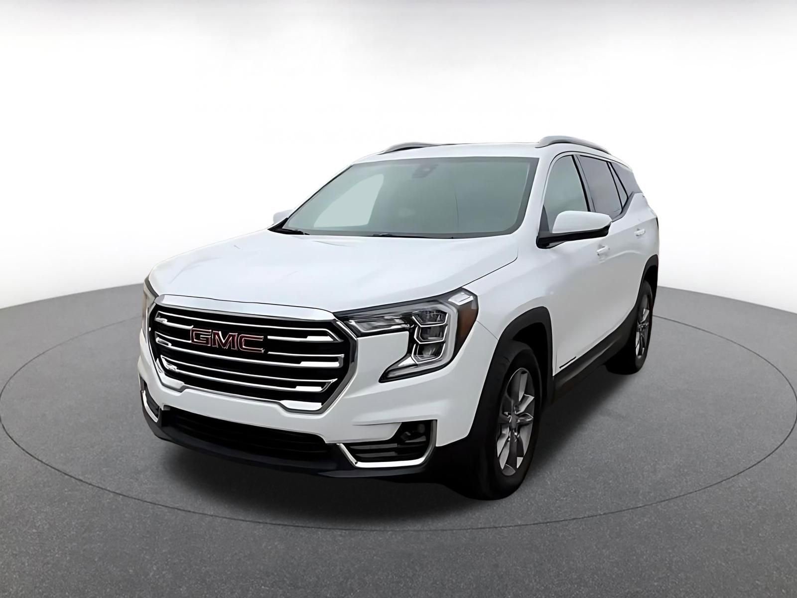 Used 2024 GMC Terrain SLT AWD/4WD image 7