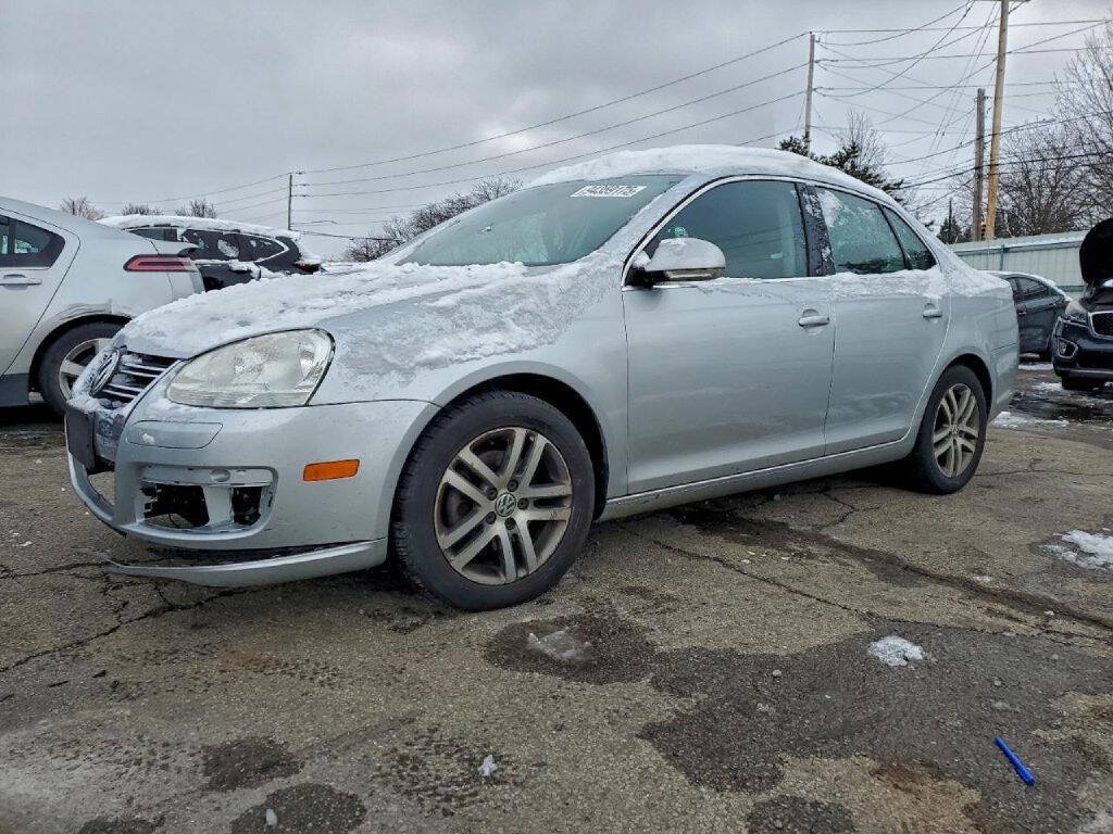 Used 2005 Volkswagen Jetta 2.5 FWD image 3