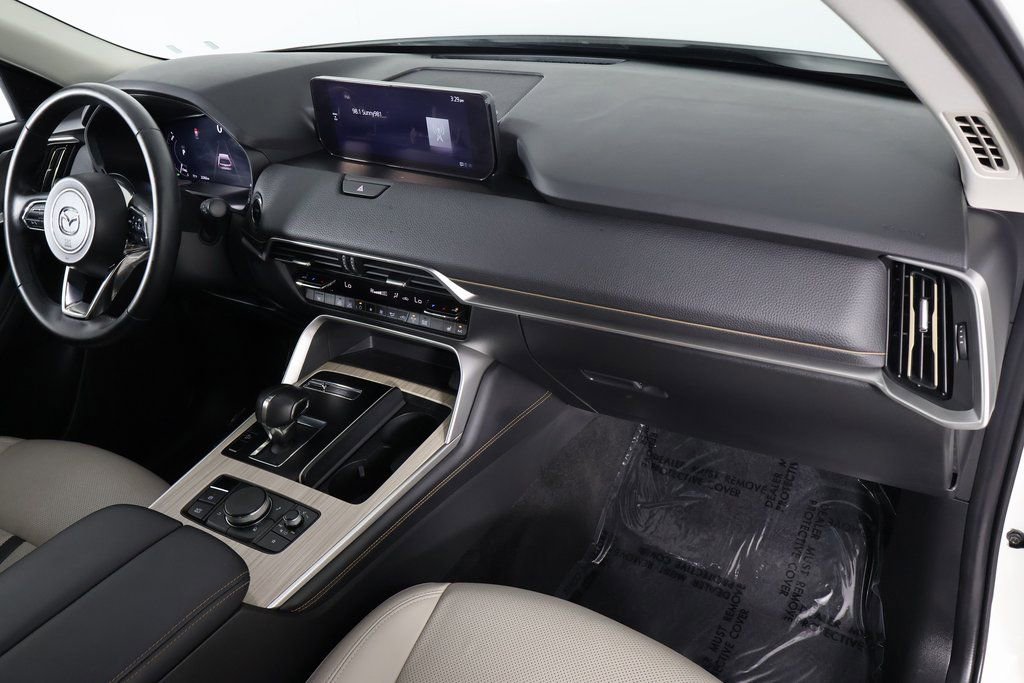 Certified 2024 MAZDA CX-90 Plug-In Hybrid w/ Preferred image 10