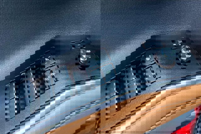 Used 2026 Toyota Highlander Platinum image 40