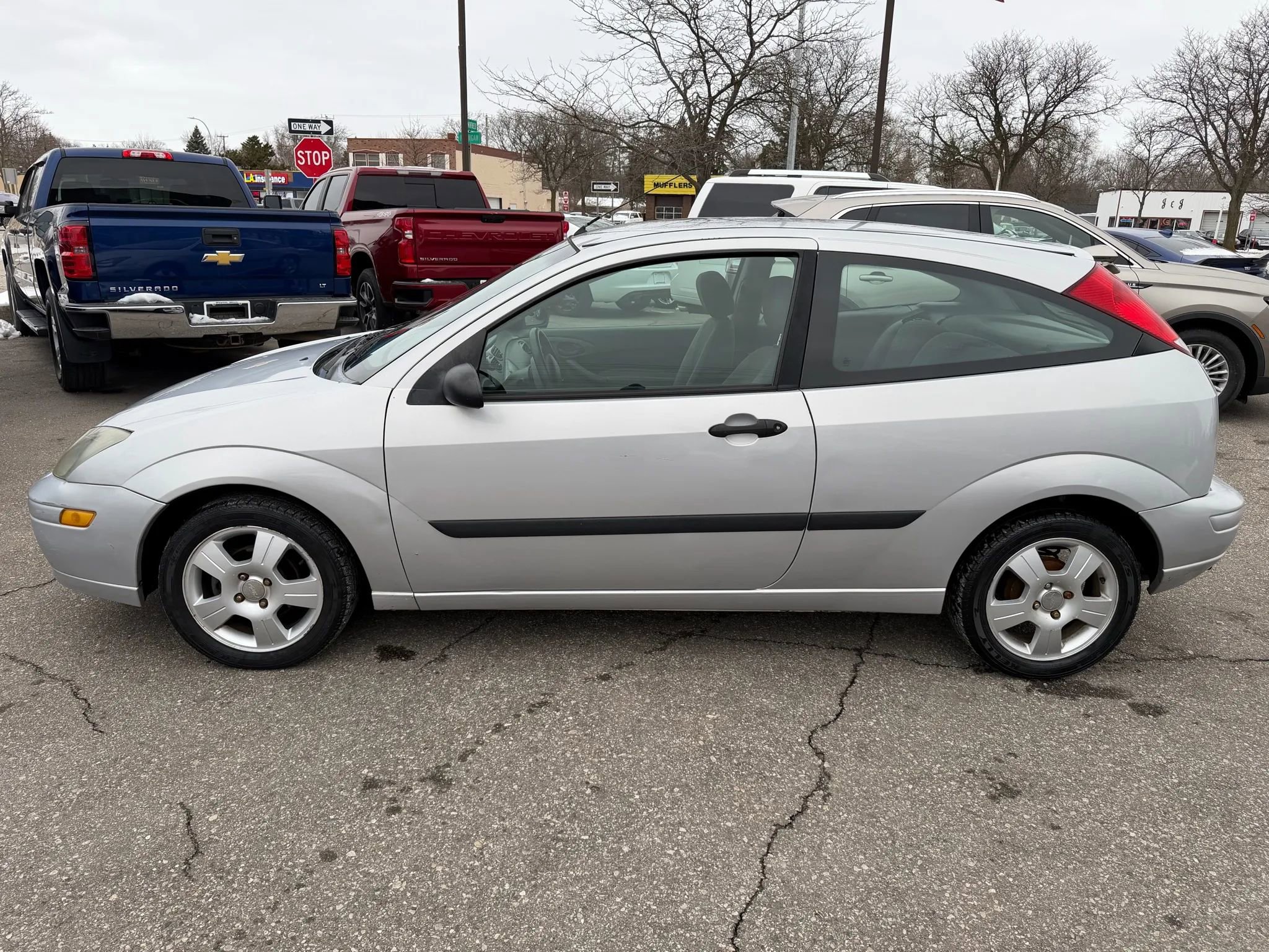 Used 2003 Ford Focus ZX3 Hatchback image 2