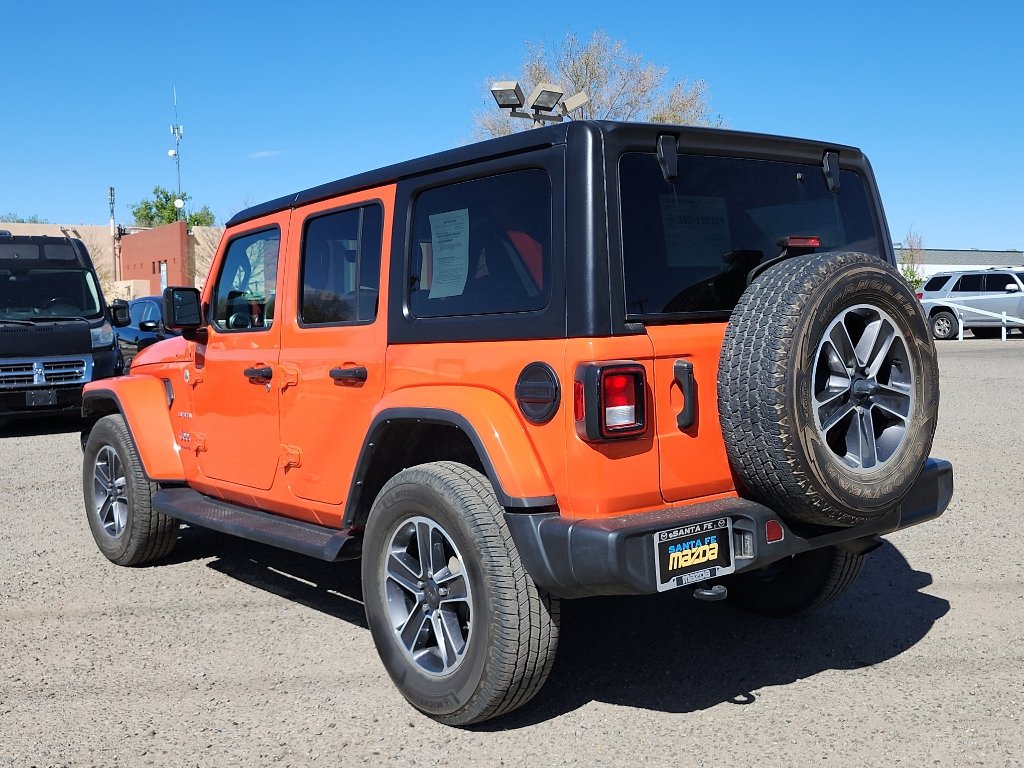 Used 2023 Jeep Wrangler Sahara AWD/4WD image 8