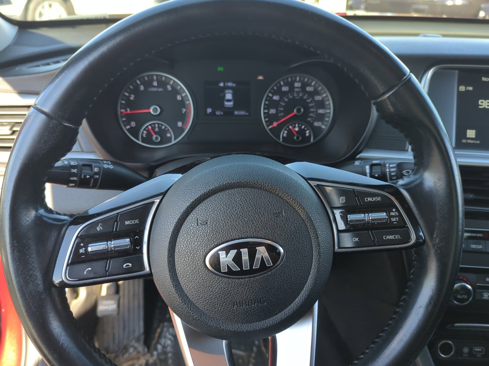 Used 2019 Kia Optima S image 9