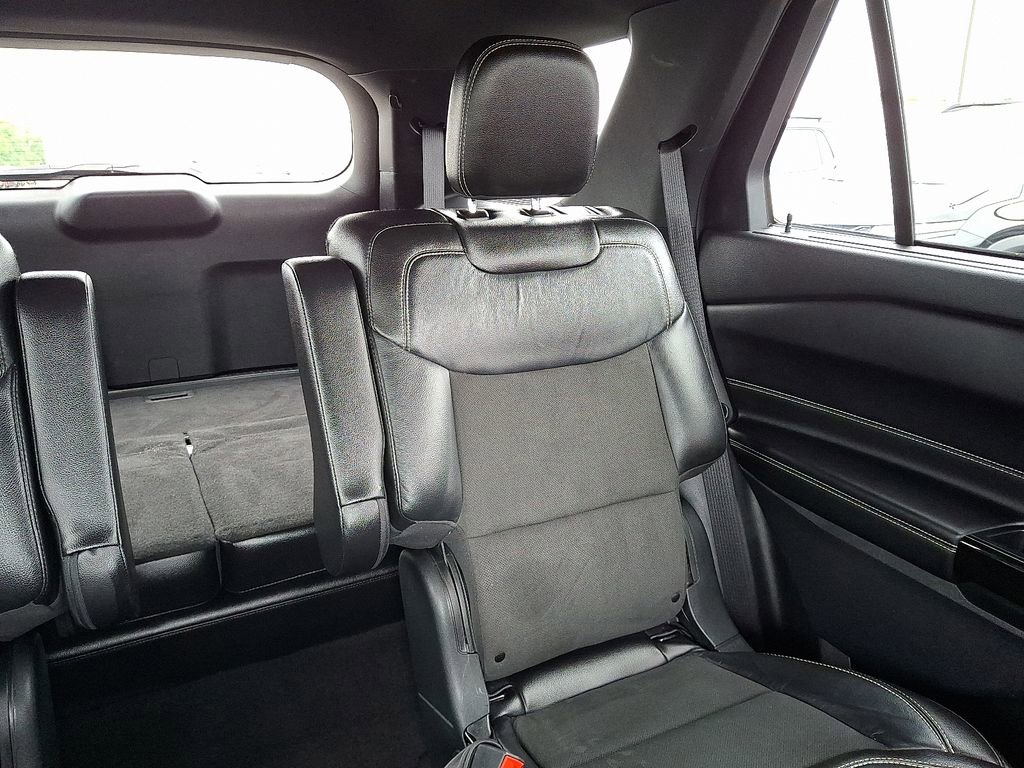 Used 2021 Ford Explorer ST w/ ST Street Pack image 21