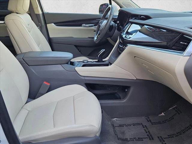 Used 2022 Cadillac XT6 Premium Luxury w/ Technology Package AWD/4WD image 23