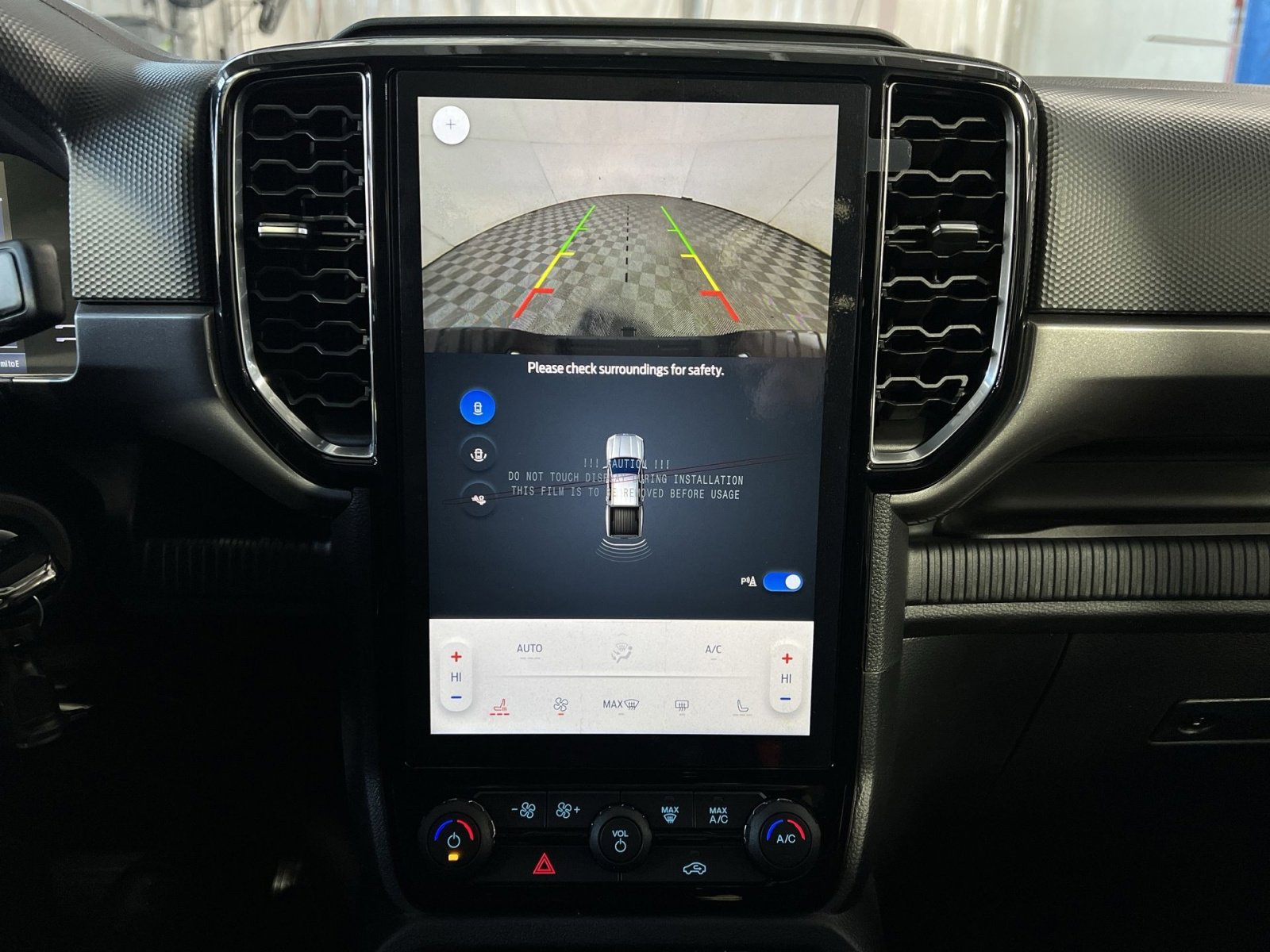 New 2026 Ford Ranger XLT w/ Equipment Group 301A High image 19