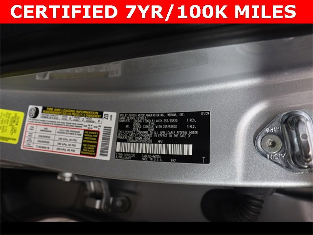 Used 2024 Toyota Grand Highlander Limited image 27
