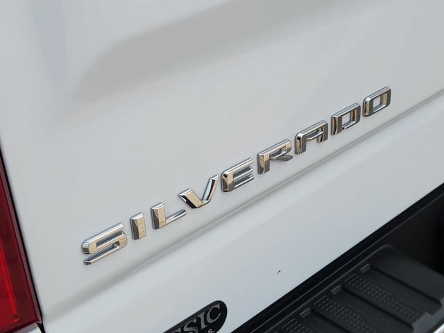 Used 2024 Chevrolet Silverado 1500 LT RWD image 9