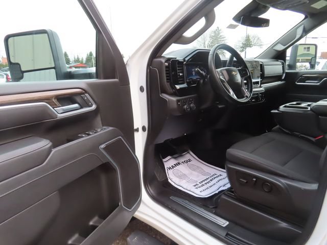 Used 2025 Chevrolet Silverado 2500 LT w/ Convenience Package AWD/4WD image 20