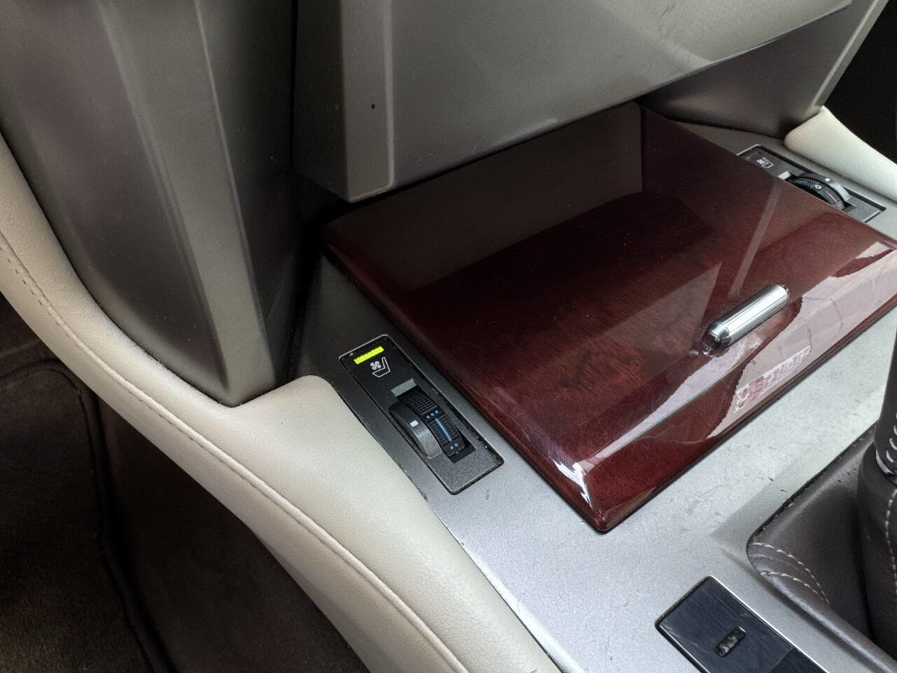 Used 2013 Lexus GX 460 w/ Comfort Plus Pkg image 37