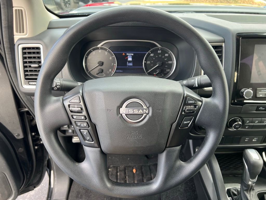 Used 2023 Nissan Frontier SV image 31