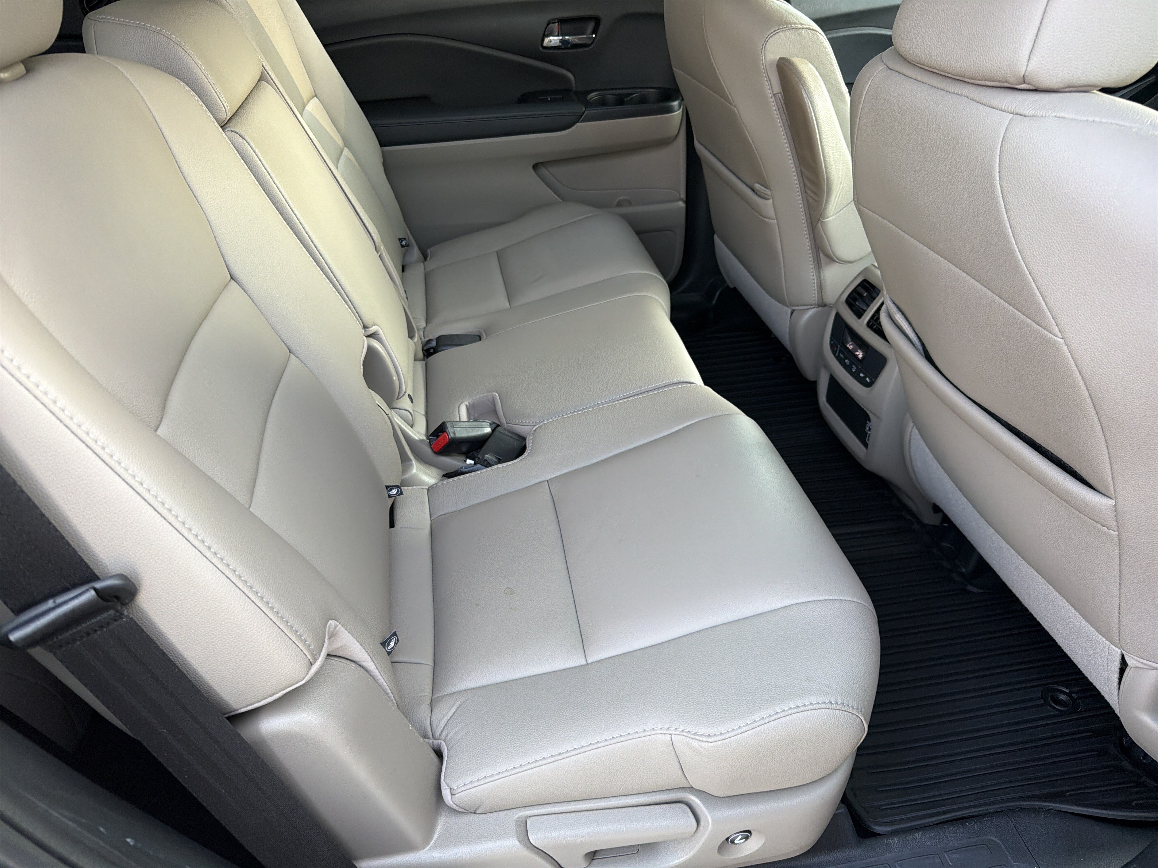 Used 2021 Honda Pilot EX-L image 16
