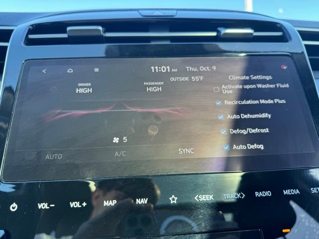 Used 2022 Hyundai Tucson Limited image 40